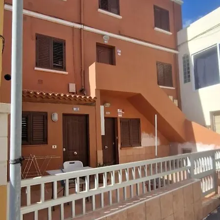 Almogrote Lägenhet San Isidro (Tenerife)